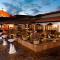 Exquisite 3BR Condo Ocean Views Access Resorts