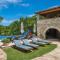 Sonnige Villa mit privatem Pool, WLAN, Klima, Garten und Grill