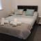 Olive and Carols Walsall Stays - 沃尔索尔