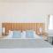 Studio with private beach access at Palm Jumeirah
