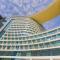 Studio with private beach access at Palm Jumeirah
