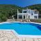 Villa Galini with Private Pool & Incredible Views, Ipsos