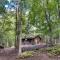 Private cozy cabin in the woods with great view