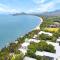 Amaroo - Luxury Apartment overlooking the Coral Sea