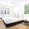 Amaroo - Luxury Apartment overlooking the Coral Sea