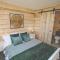 Edgmond Lodges - Scropton - Hilton