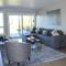 1-Bedroom Seaview Guesthouse on Seattle Luxury Estate with Views of Olympic Mountains