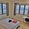 Georgetown, Up to 6 Pax, 3 Bedrooms, 1 Car Park by Star Home