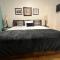 Chic Two-Bedroom Apartment on Camp St, New Orleans