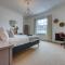 2-Bedroom Stunning, Modern & Spacious Apartment, near Ocean Village, Central Southampton, SUMMER OFFER AVAILABLE - by Blue Puffin Stays