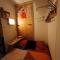 Studio 10m2, terrasse 18m2 , parking, piscine et accueille les animaux