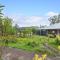 Tangerine - Pet Friendly - 3 Mins Walk to Beach