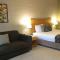 Blazing Stump Motel & Suites