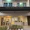 Grand Bangsaen Hotel