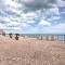 Beachfront Condo with Balcony and Pool in Myrtle Beach - Myrtle strand