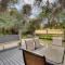 Bright Jekyll Island Home with Deck Less Than 1 Mi to Beach - Wyspa Jekyll