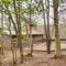 Peaceful Warne Cabin Fenced Yard and Screened Porch - Brasstown
