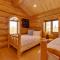 Fraser Chalet with Hot Tub and Mountain Views - Fraser