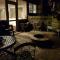 Woodshores Retreat - cozy retreat, hot tub, Lk MI - Coloma