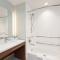 Holiday Inn Express & Suites Houston S - Medical Ctr Area by IHG