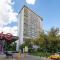 Smolna 8 - Warm Apartment with Balcony by Noclegi Renters