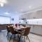 Luxury 2 bed flat in a new block in East Acton - Londra