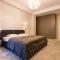 Luxe Central Apartment