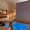 Mi Casa Luxury Suite - Room with Hydromassage Pool