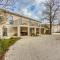 Holiday House Orbanic