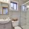 Half-Mi to Lake Pocono Pines Home with Hot Tub