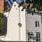31 Riverside