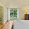 Falmouth Breeze Escape