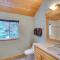 1 Mi to Lake Easton Cabin with Fire Pit and Deck! - Cabin Creek