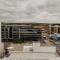 Vida Central - 2 bed, 1.5 bath w parking, gym & pool