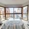 Grand duplex en centre-ville avec vue, à 50m de la plage, ascenseur, et WIFI - FR-1-361-165