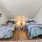 Midtown Flight Deck: 2BR Gem