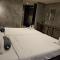 Come Moon Loft Hotel