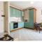Golden Luxe - Sea Air House
