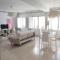 Big and cozy apartment with a big terrace in the center of the old town Marbella