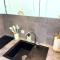 STUDIO POOL HOUSE VUE MER PANORAMIQUE AMAZING SEA VIEW WIFI LINGE INCLUT LINEN INCLUDEd - La Croix-Valmer