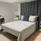 Comfy Lower Lvl Apt with Jetted Tub Near Uptown and UNC - Шарлотт