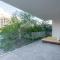 Daniels 3BR and Maid's Room in Five Palm with Garden View - Dubaj