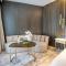 Daniels 3BR and Maid's Room in Five Palm with Garden View - Dubaj