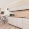 Blue Seashell Studio Bel Mare near the Beach by Noclegi Renters