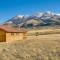 Yellowstone Lodge with Game Room and Panoramic Views - Emigrant