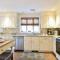 Central AC Game Room & Outdoor Shower - بروستر Central AC Game Room & Outdoor Shower - بروستر