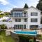 Stunning Property Seaviews, Private Pool & Parking