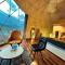 YOLO Outdoors - Riverside Luxury Domes & Glamping, Jispa