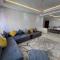 Luxury Center Town Apartment