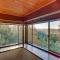 Crestline Cabin Mountain Views and Fire Pit!